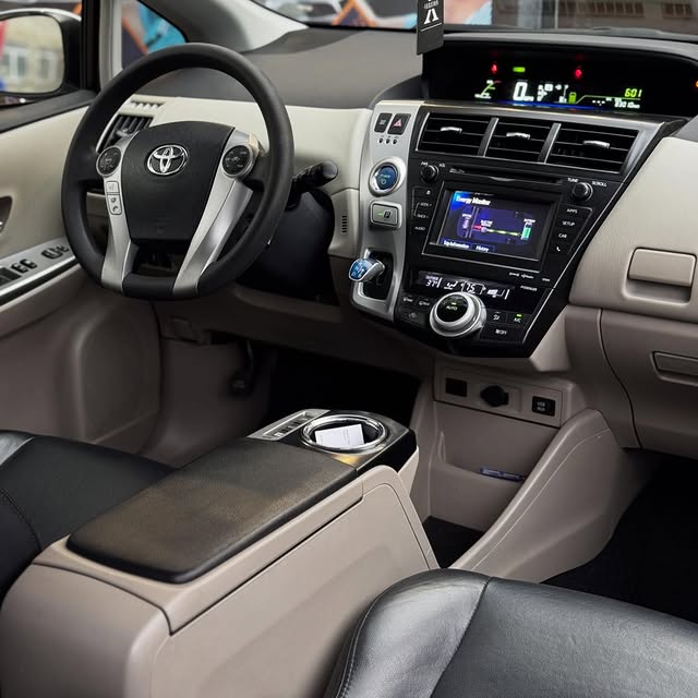 Toyota Prius 2015